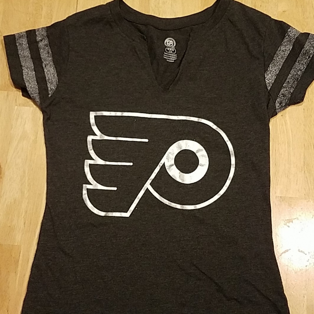 NHL Philadelphia Flyers V-Neck Tee Jrs. M 7-9 Dark Gray Silver - Picture 1 of 4